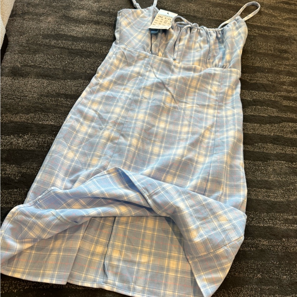 Brandy Melville never worn dress - Picture 3 of 4